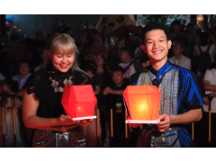 全球连线｜泰国青年体验中国传统民俗河灯节 感知两国文化相近相亲