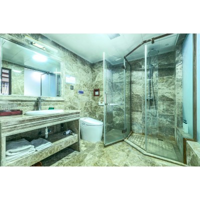 金佛圣境·浴缸双室套房（180°孔雀楼观景+傣族匠心手工艺品+非遗传承匠心花梨雕刻家具+泰国进口纯天图4