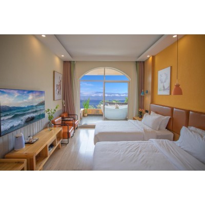 观海屋正面海景阳台标间图2