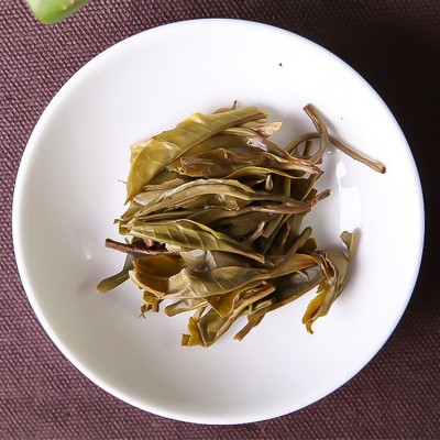 云南普洱茶叶生茶饼勐海生茶浓郁耐泡普洱357克大饼茶叶现货批发2饼图4