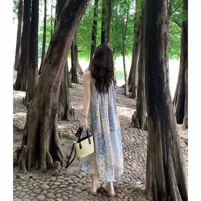 波西米亚蓝色印花沙滩度假连衣裙三亚泰国海边拍照宽松雪纺吊带裙  10件图3