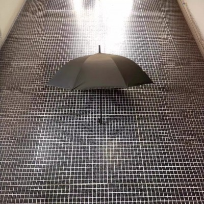 磨砂黑塑料环保晴雨伞半自动超市旅游大量厂家批发10把图2