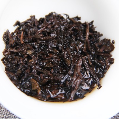 批发云南普洱茶叶 七子饼茶金芽小饼 熟茶 宫廷普洱茶饼2饼图4