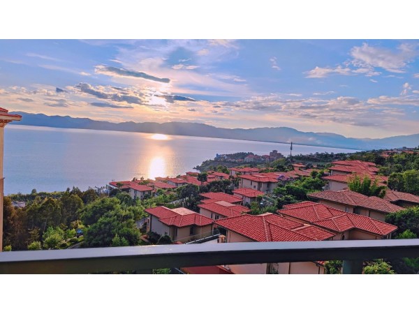 湖景亲子双床房（湖景+阳台）