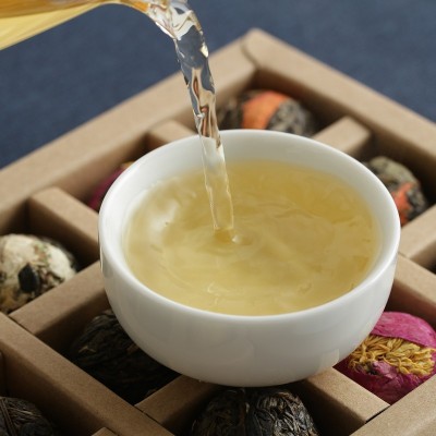 大量批发云南普洱茶 玫瑰茉莉花生茶龙珠乔木沱茶6味18颗 花茶礼盒      1盒图3