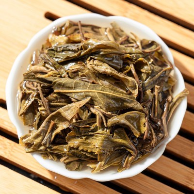 云南茶饼批发冰岛生茶200g小饼临沧茶区大叶种晒青茶饼中秋礼盒款     1盒图4