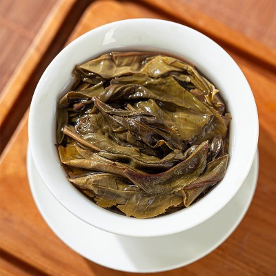 普洱茶批发易武正山野生早春生茶饼云南七子饼易武正山古树生茶饼      1饼图4
