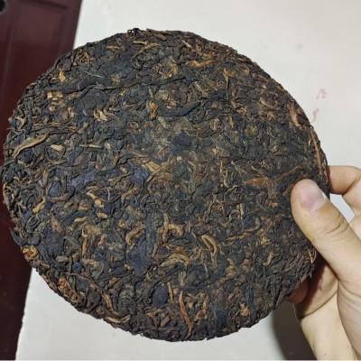 云南普洱茶饼大叶种老班章熟普熟茶普洱茶饼357g厂家直供现货批发      1饼图3