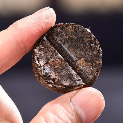 云南普洱茶糯香小圆饼勐海熟茶配糯米香叶口感醇厚软糯厂家直供      1斤图2