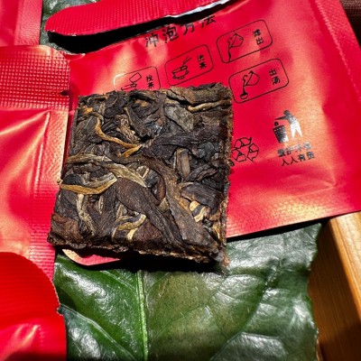 帮马大雪山红土地古树晒红8克小方片滇红茶      1件图4