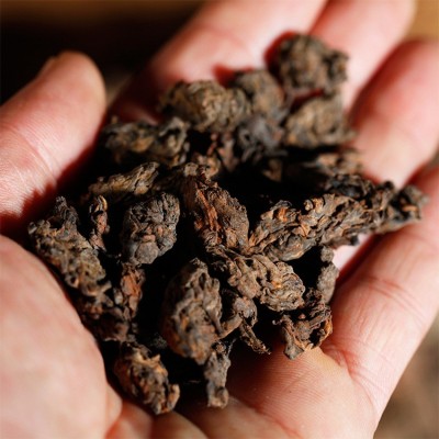 云南普洱茶金芽熟茶冰岛古树茶老茶头熟茶普洱熟普小沱茶叶批发      1盒图2