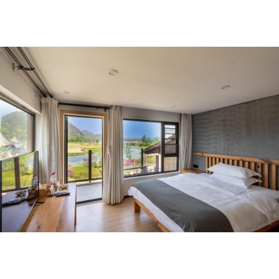 晚霞阳台湖景大床房图3