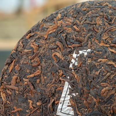 昔归 普洱茶熟茶357g茶饼 厂家直销 云南古树陈年熟普洱茶批发1饼图3