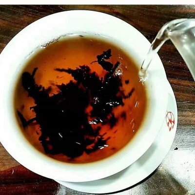 厂家批发云南七子饼茶 勐海陈韵熟茶357克产地供货电商勐海味熟茶7饼图4