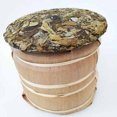 厂家现货批发云南古树白茶2018高山老白茶357克饼茶 陈年紧压白茶2个图2