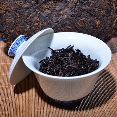 延初茶业 云南普洱茶熟茶357克老班章熟茶大叶茶饼茶厂家 直接发货     1饼图2