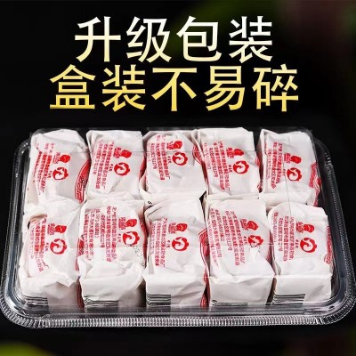 云腿月饼云南特产宣威滇式火腿饼传统酥皮老式纸包月饼整箱批发50枚