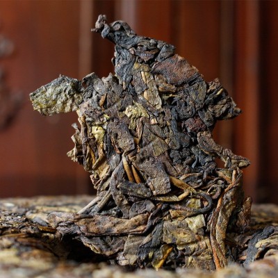 2013年云南普洱茶老生茶布朗山黄金叶勐海古树生茶饼357克回甘好1饼图3