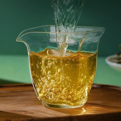 同庆进贡号级茶庄宫廷易武贡茶生1000g/砖1盒图3