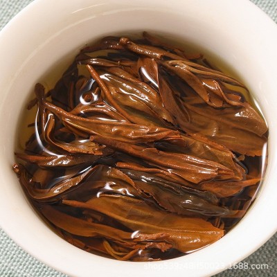 云南凤庆老树口粮茶滇红茶叶花蜜香针型滇红散茶批发【滇红松针】1斤图4