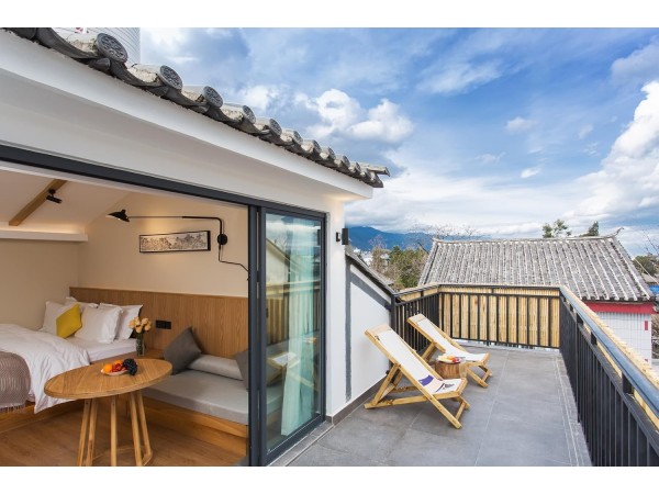 云隐·Loft双大床四人套房 | 羽绒被褥·热空调·智能马桶·康乃馨床品·深睡乳胶床垫·意大利Acc
