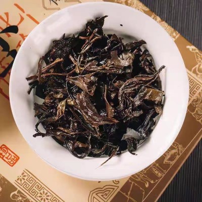 06年原料压制安化黑茶1000克天尖茯2斤金花茯砖手筑茯茶2015年制  1件图2