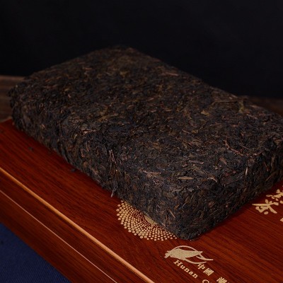 湖南安化黑茶礼盒手筑原叶金花茯茶1kg 老茶批发 义聚昌茶业煮茶 2盒图4