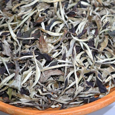 云南高山白茶2021年头春月光白250克茶叶头采非福鼎白牡丹散装茶1袋图2