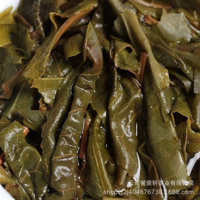 批发云南普洱茶 2020年100克班章金润生茶 大树茶 生普 早春茶10饼图4