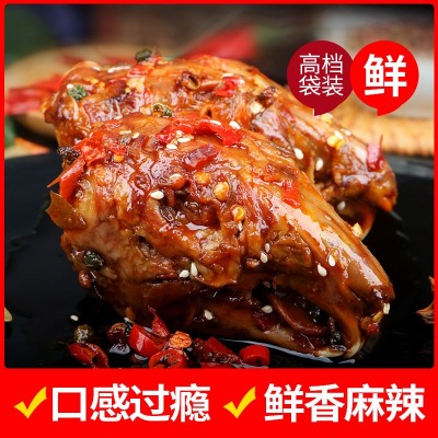 兔头 160g厂家直供四川地道即食小吃休闲肉类网红零食麻辣兔脑壳2件图2