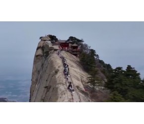 桃花谷成春日热门 华山景区迎来旅游旺季