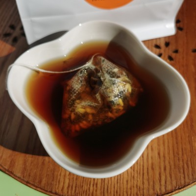 厂家批发水果茶黑糖炒米红茶10克*10包 炒米茶三角包茶2袋图2