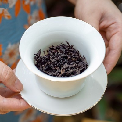 牛栏坑肉桂新茶 正岩坑涧牛肉 武夷浓香大红袍桂皮香300g送礼盒装 1盒图3