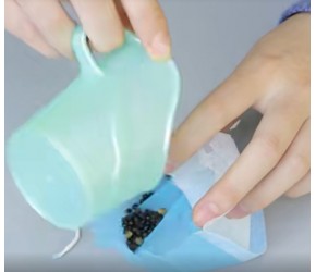花椒里的花椒籽千万别扔，放在家里作用真厉害，别不当回事，看看