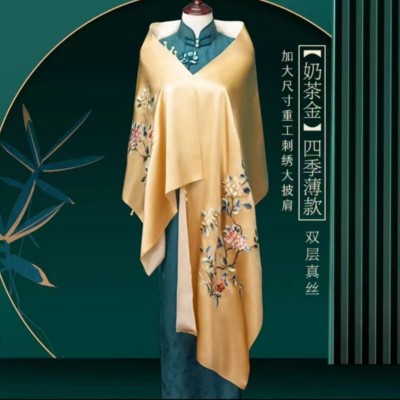 14新款绣花防晒披肩女 单面刺绣双层四季多用丝巾 厂家批发古风围 1条图4