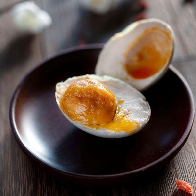 厂家批发亿家爱牌即食熟咸蛋农家散养起沙流油大号蛋80g20枚 2盒图2