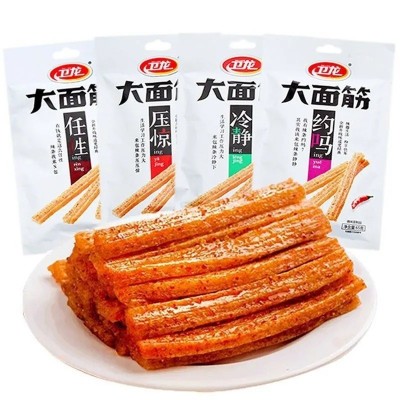 卫龙大面筋65g整箱辣条大量批发网红怀旧小零食麻辣素肉独立散装 1包图2