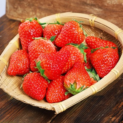 辽宁丹东草莓新鲜水果99红颜草莓牛奶草莓产地直发整箱一件代发  1件图2